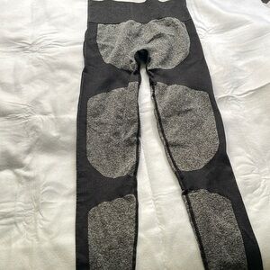 2 Tone Workout Leggings (Dark Grey/Black)